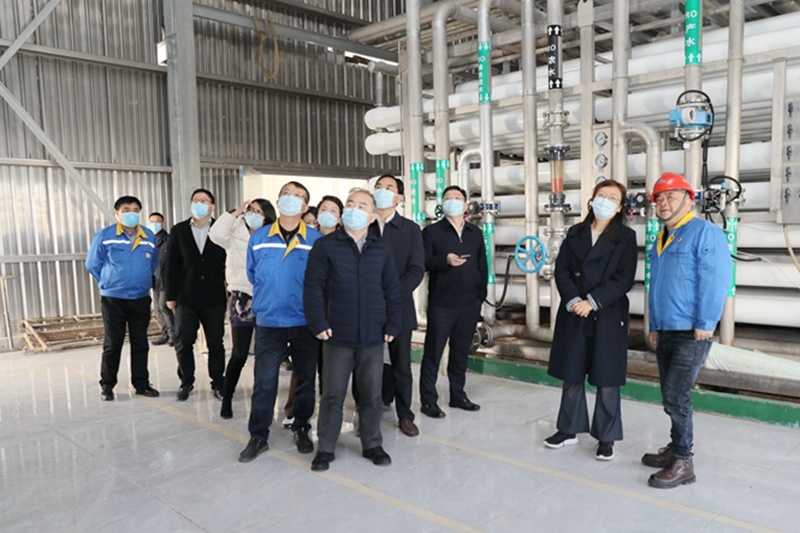 2022年12月15日，時任浙江省發(fā)展改革委黨組成員、副主任吳紅梅蒞臨景興紙業(yè)調(diào)研企業(yè)用能、節(jié)能工作